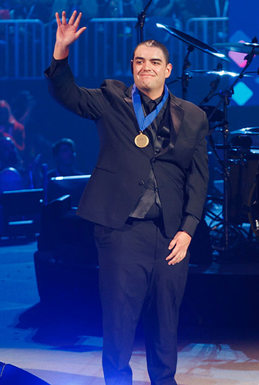 Andrew receives the Medal of Courage Award